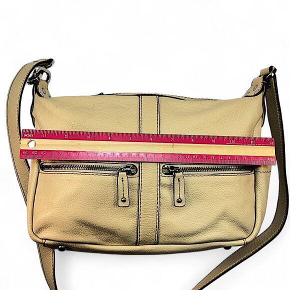 Tignanello Camel Color Leather Purse Crossbody Zipper Closure11 Pockets 3 Inside - Picture 13 of 15